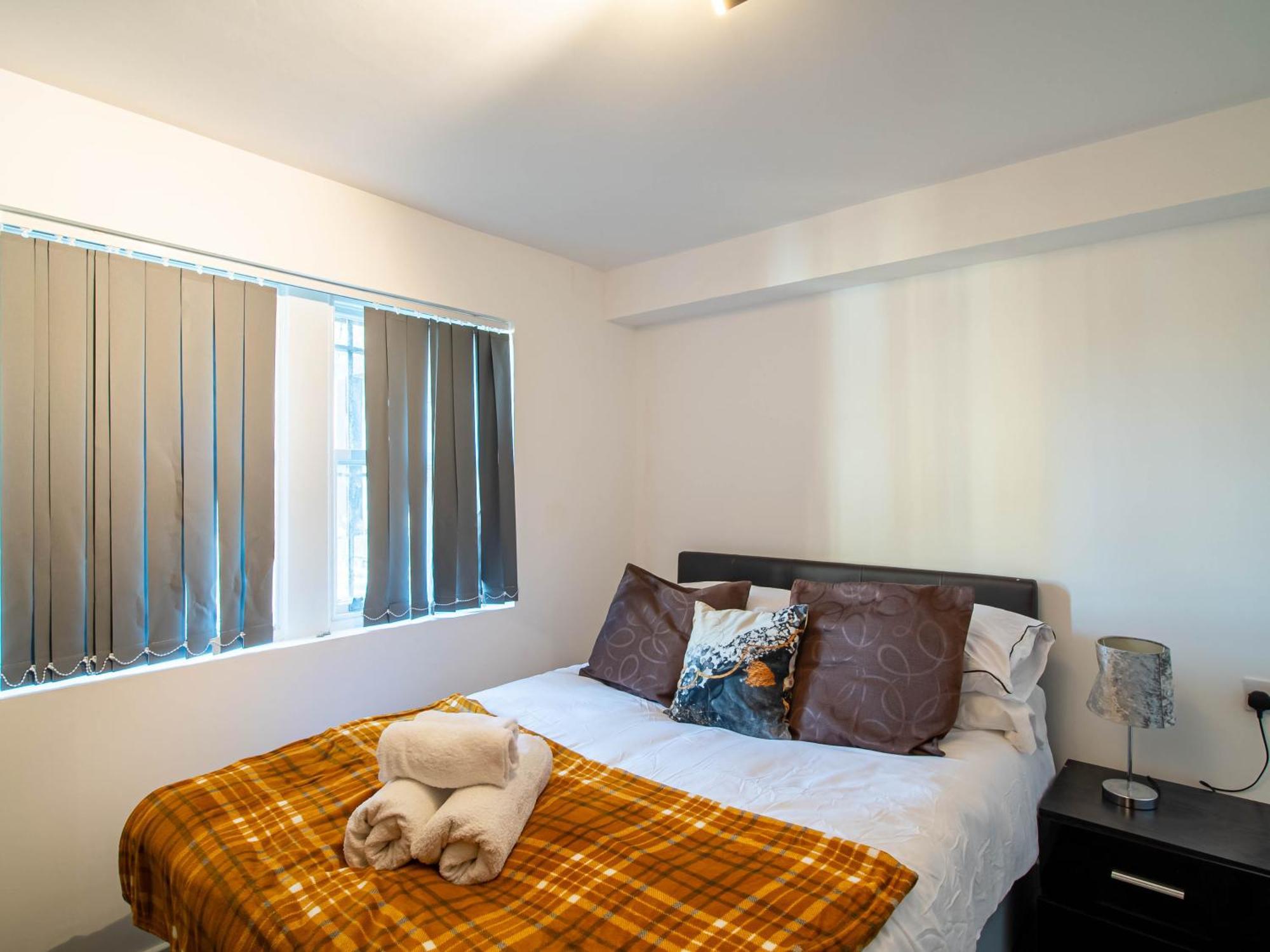 Heart Of Huddersfield Apt10 Exterior photo